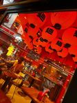 food_04_umamido-red-lanterns-window.jpg