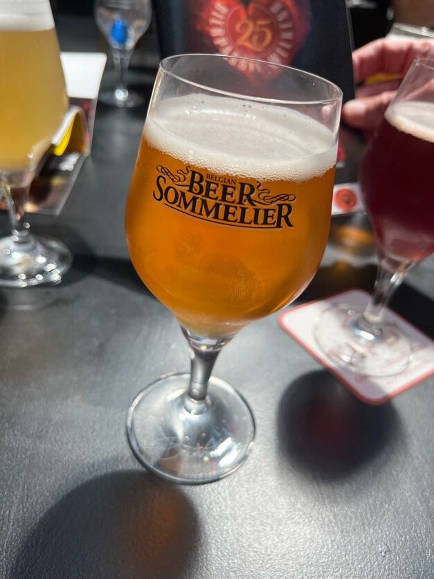 beerfest_01_beer-sommelier-glass-amber.jpg