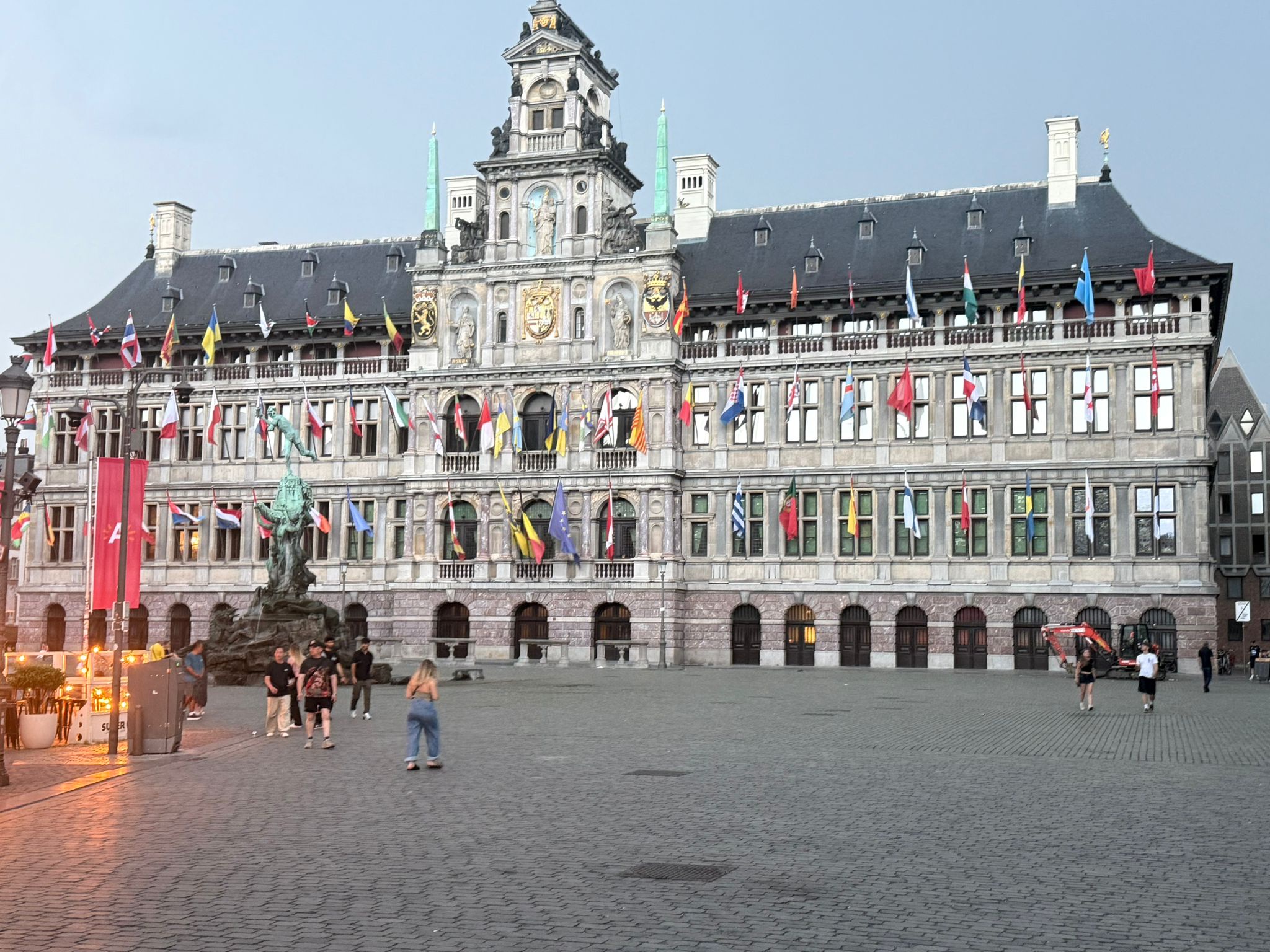 street_26_city-hall-stadhuis-flags-dusk.jpg