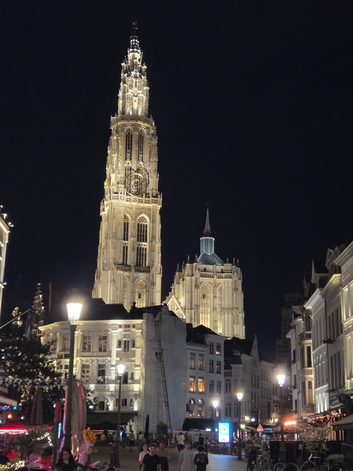 street_11_cathedral-of-our-lady-night.jpg