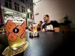 bar_10_bbp-beer-glass-with-friends-night.jpg