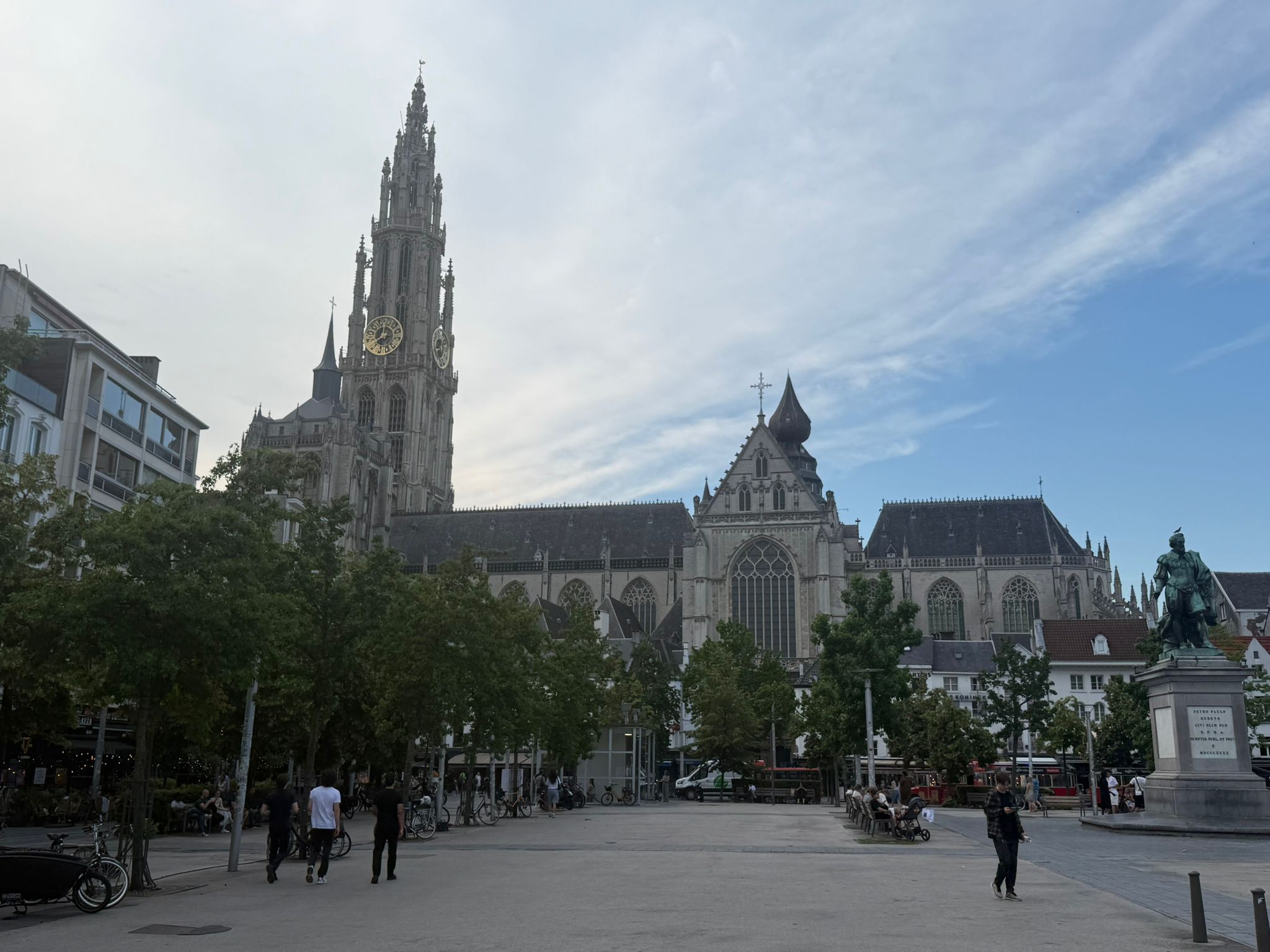 street_22_groenplaats-cathedral-rubens-day.jpg